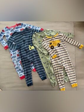 Carter's 2T Zip One Piece Pajamas- Trucks, Tractors, Construction, Firetrucks